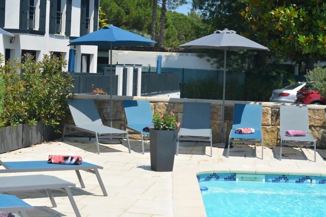 Les Villas Du Golf Mougins 0*,  France
