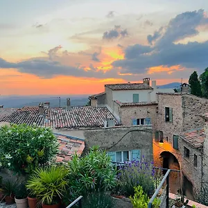 Homestay Penthouse Privee Couple Ou Famille- La Maison Searle A, Tourtour